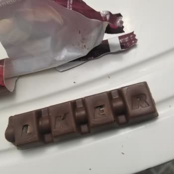 Ülker Caramio Renk Farklılığı