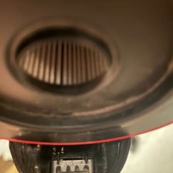 Bosch Dikey Süpürge Toz Haznesinin Klipsi Kırıldı