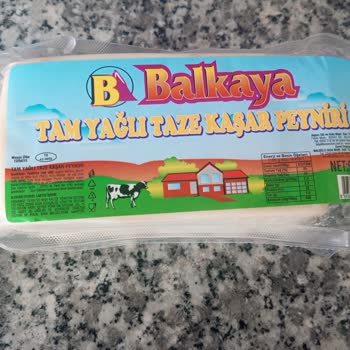 Balkaya Süt Ürünleri Tam Yağlı Kaşar Peyniri