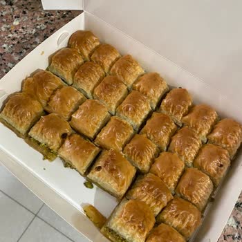 Faruk Güllüoğlu Farklı Ürün Gönderiyor, Trendyol'da Bunu Onaylıyor.