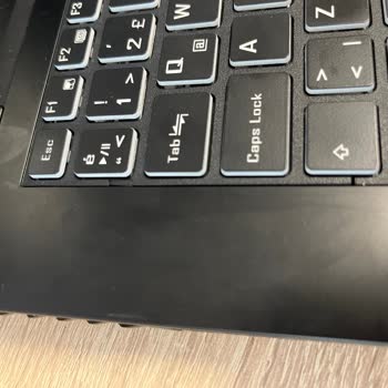 Monster Notebook Bilgisayarım Ve Mouse'um İle İlgili Problem Yaşıyorum