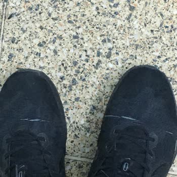 2200 TL'lik Nike Ayakkabılarda 3 Ayda Yırtılma!