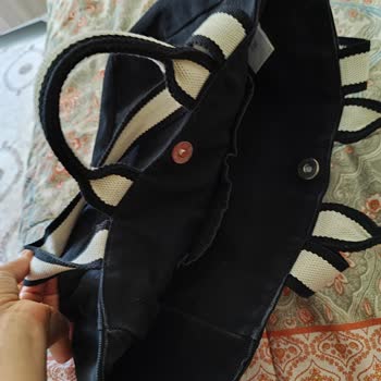 Mavi Markalı Çantada Renk Değişimi