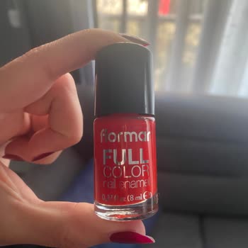 Tırnakları Kınalı Gibi Sarartan Flormar Oje