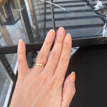 Tırnakları Kınalı Gibi Sarartan Flormar Oje