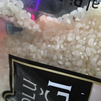 Anadolu Mutfağı Pirincin Açılmamış Paketin İçinden Ölmüş Kelebek Çıktı