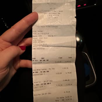 Sunglass Hut Akbatı Mağazasından Kesinlikle Alışveriş Yapılmaz.