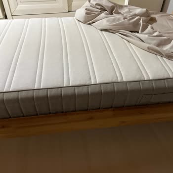 IKEA Tek Kişilik Yatak Sorunu