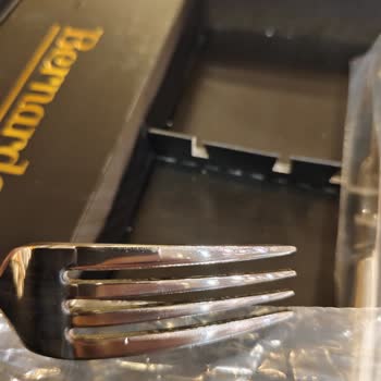 Bernardo Hatalı Tabak Çatal Kaşık Bıçak Takımı