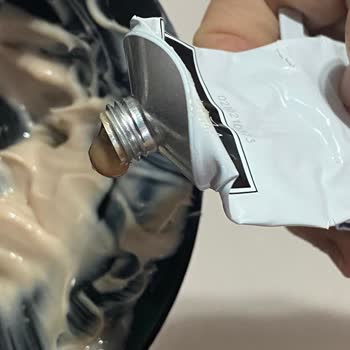 Palette Boya Renk Ve Kıvam Farkı