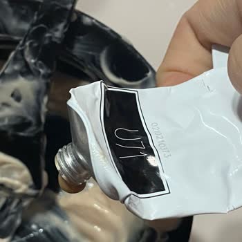 Palette Boya Renk Ve Kıvam Farkı