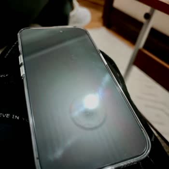 Media Markt Ömür Boyu Garantili Ekran Filmi Renk Dalgalanması