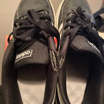 Adidas Firması Ürününün Arkasında Durmuyor