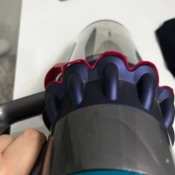 Dyson V15 Saç Problemi