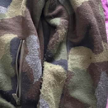 Little Big Hilltown AVM'deki Mağazadan Alınan Ceketin Kısa Sürede Bozulması