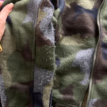 Little Big Hilltown AVM'deki Mağazadan Alınan Ceketin Kısa Sürede Bozulması