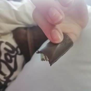 Eti Gıda Eti Çikolatasının İçinde Paket Çıktı