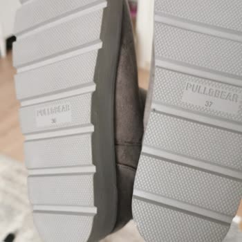 Pull And Bear Farklı Numara Ayakkabı Yolladı