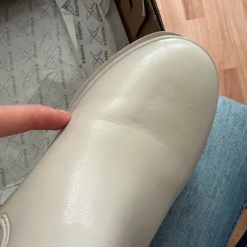 Kinetix FLO Mağazası Ayaklarımı Yara Yapan Botları Değiştirmedi