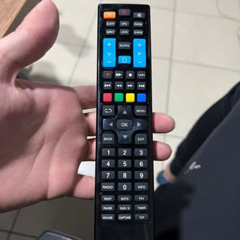 Skytech Akıllı Kumanda Diye Üniversal Kumanda Yollamış