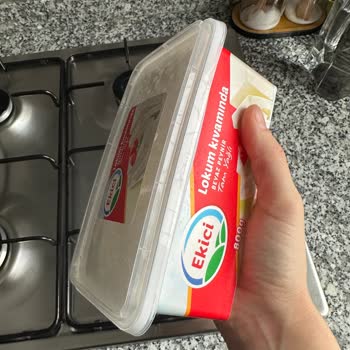 Ekici Peynirin Kutusu Şişti