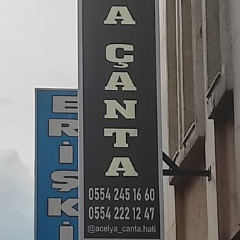 İzmir Havra Sokağı'ndaki Açelya Çanta Sattığı Malın Arkasında Durmuyor!