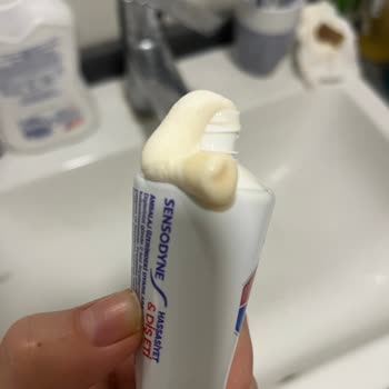 Sensodyne Diş Macunu Bozuk Çıktı
