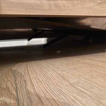 Vivense Altı Ayda Kırılan Karyola