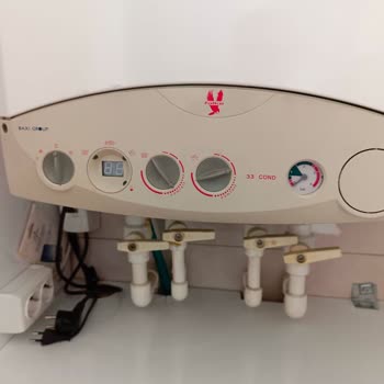 İç Anadolu Teknik Servis Baymak Yetkili Servis (cihazı Bozdu Telafi Yerine Masraf İstiyor)