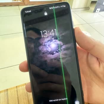 Samsung S20+ Telefonum Yeşil Çizgi Sorunu