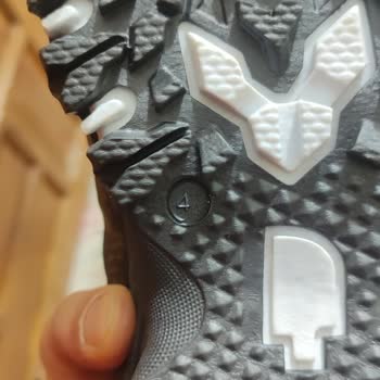 Eycey Ayakkabı Bilerek Yanlış Gönderim Yapmaları Ve Bunu Kabul Etmemeleri