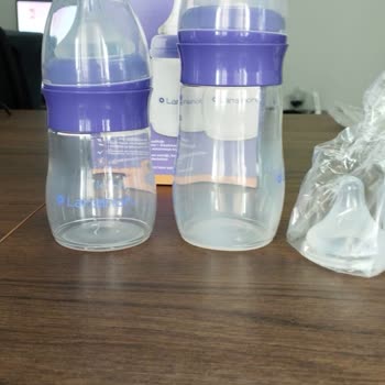 Lansinoh Biberonda Buğulu Görüntü