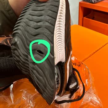 Nike Air Zoom Taban Yırtılması