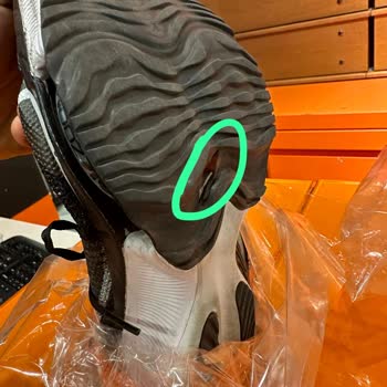 Nike Air Zoom Taban Yırtılması