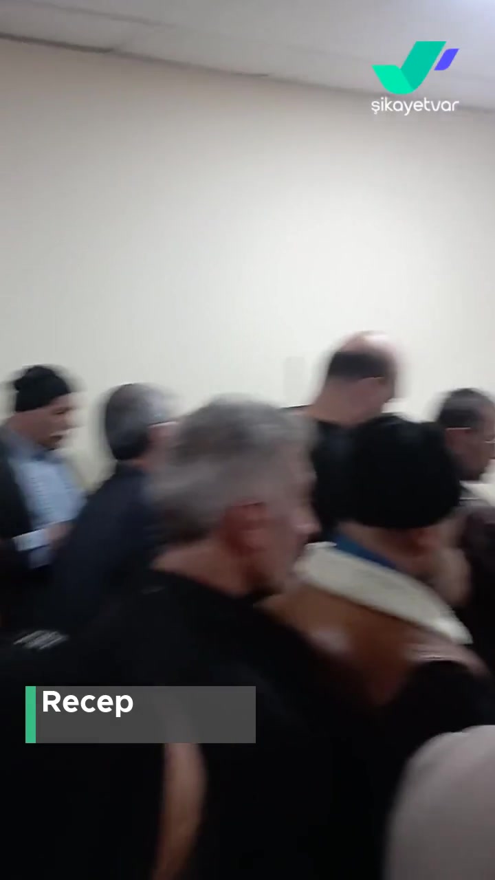 Diyarbakır Gazi Yaşargil Eğitim Ve Araştırma Hastanesi Çok Bekletiyor! videonun kapak resmi