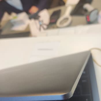 Huawei Matebook Ekran Güzellemesi Ve Müşteri Deneyimi Yalanı