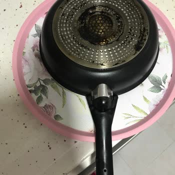 Yeni Tefal 6x 26 Cm Tava Arkası Perişan