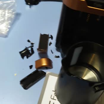 Fakir Ev Aletleri Bozuk Çıktı M