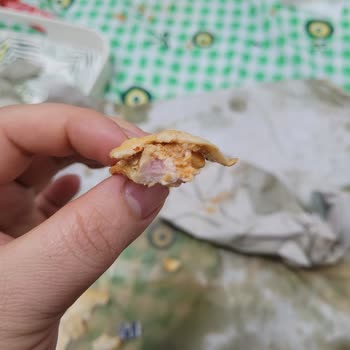 Migros Yemek Migros'tan Hayal Kırıklığı: Çiğ Tavuk Ve Bayat Ekmek!
