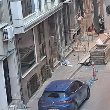 Bayrampaşa Belediyesi Sokakta Otopark Sorununu Çözmüyor