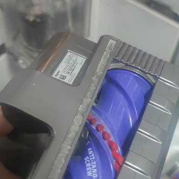 Dyson Siklon Süs Olarak Konulmuş ) )