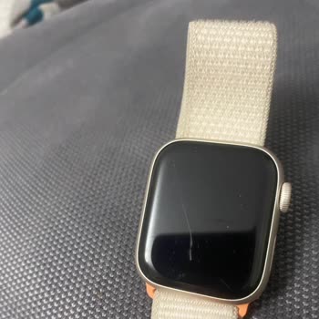 Apple Watch 9 Çizik Ekran