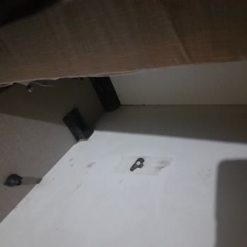 Kübra Kanepe Eşyaları Kırıktı Ve İlgilenme Sıfır