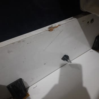 Kübra Kanepe Eşyaları Kırıktı Ve İlgilenme Sıfır