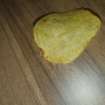 Lays Cips Saç Çıktı