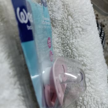 Wee Baby Sert Plastik Uçlu Emzik