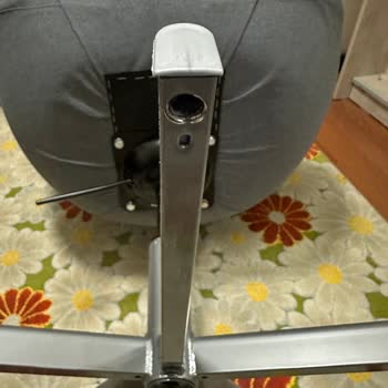 IKEA'dan Alınan Döner Ofis Sandalyesinin Garanti Süresi İçinde Deforme Olması