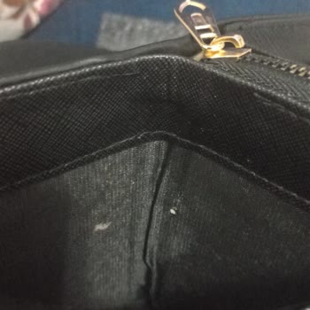 Esen Çanta (Instagram) Esen Çantam Cüzdan Yırtık Geldi