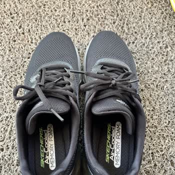 Skechers Ayakkabı Yıllardır Alırım Artık Kaliteli Değil Hatalı Defolu