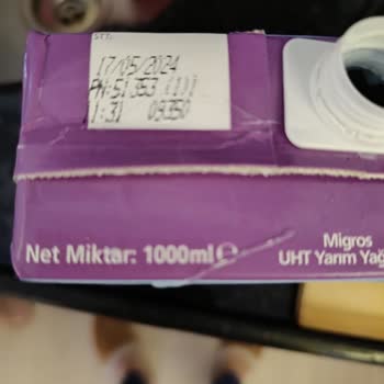 Migros Burhaniye Bahçelievler Şubesi Bozuk Migros Marka Süt Satıyor